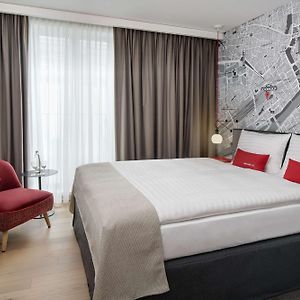 Zimmer mit Queensize-Bett